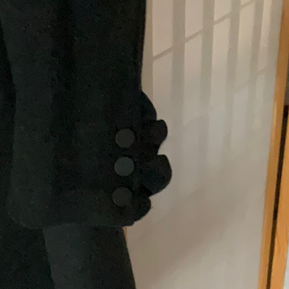 Charcoal grey 3/4 length wool coat, ruffled collar, ruffle and button cuffs - Picture 3 of 6